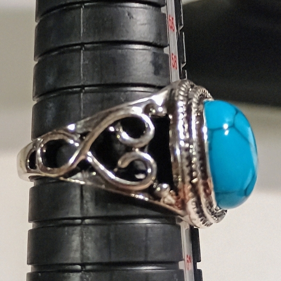 Silver Turquoise Ring - Picture 3 of 5